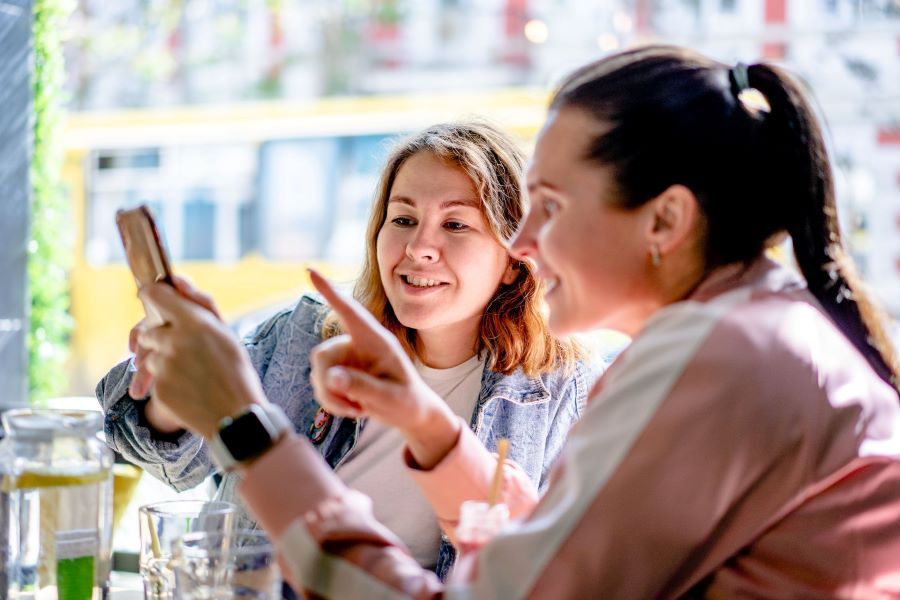 customer engagement with digital restaurant receipt